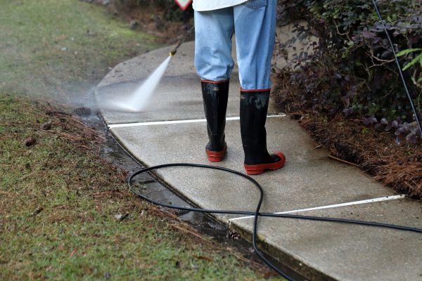 Sidewalk Pressure Cleaning in Fairfax